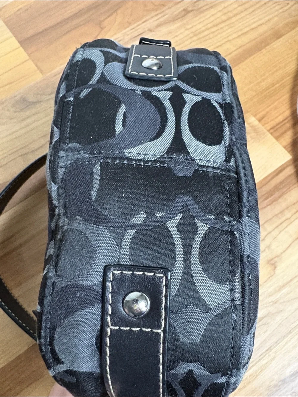 Coach Black and Gray Signature Shoulder Bag - Picture 6 of 10
